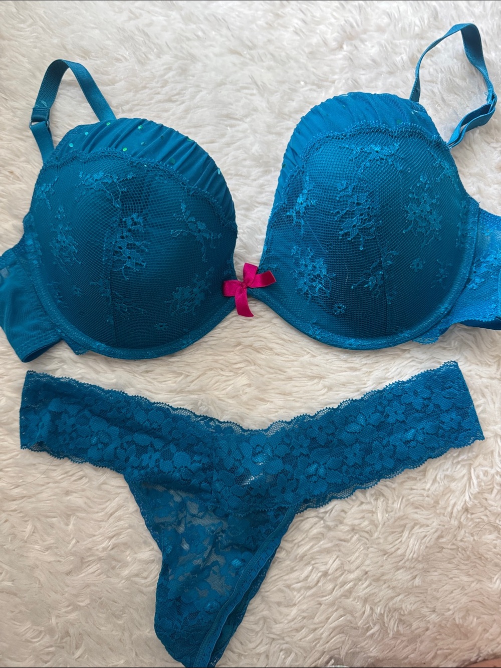 La SENZA Teal Lace Push-Up Bra & Lace Thong with Pink Bow